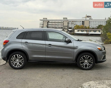 Мицубиси Outlander Sport 2016 в Днепре (Днепропетровске) на Automoto.ua Серый Мицубиси Outlander Sport, объемом двигателя 0 л и пробегом 156 тыс. км за 11700 $, фото 3 на Automoto.ua