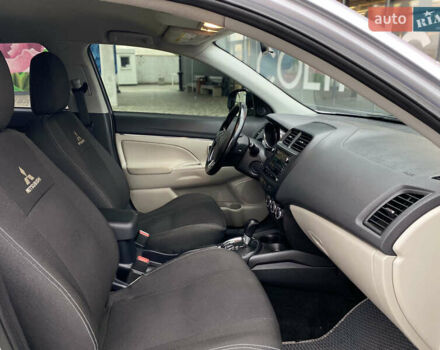 Сірий Міцубісі Outlander Sport, об'ємом двигуна 2.4 л та пробігом 185 тис. км за 12350 $, фото 22 на Automoto.ua