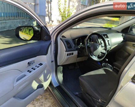 Сірий Міцубісі Outlander Sport, об'ємом двигуна 2.4 л та пробігом 187 тис. км за 12300 $, фото 6 на Automoto.ua