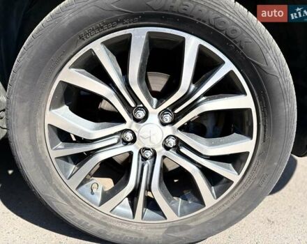 Серый Мицубиси Outlander Sport, объемом двигателя 2 л и пробегом 165 тыс. км за 14000 $, фото 11 на Automoto.ua