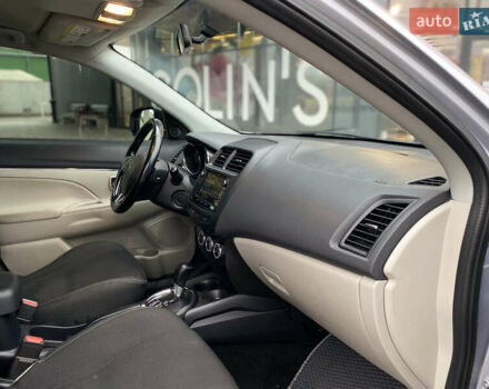 Сірий Міцубісі Outlander Sport, об'ємом двигуна 2.4 л та пробігом 185 тис. км за 12350 $, фото 20 на Automoto.ua