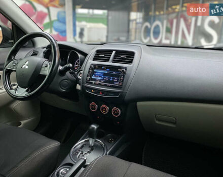 Сірий Міцубісі Outlander Sport, об'ємом двигуна 2.4 л та пробігом 185 тис. км за 12350 $, фото 11 на Automoto.ua