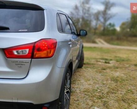 Сірий Міцубісі Outlander Sport, об'ємом двигуна 2.36 л та пробігом 136 тис. км за 13999 $, фото 4 на Automoto.ua