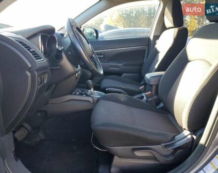 Серый Мицубиси Outlander Sport, объемом двигателя 2.4 л и пробегом 172 тыс. км за 1400 $, фото 6 на Automoto.ua