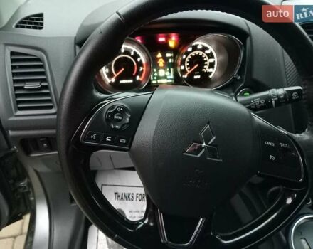 Серый Мицубиси Outlander Sport, объемом двигателя 2 л и пробегом 177 тыс. км за 8950 $, фото 8 на Automoto.ua
