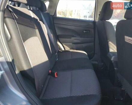 Серый Мицубиси Outlander Sport, объемом двигателя 2.4 л и пробегом 172 тыс. км за 1400 $, фото 10 на Automoto.ua