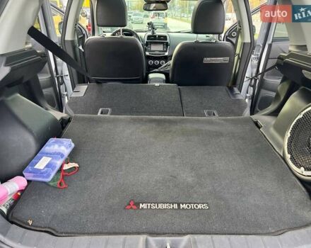 Сірий Міцубісі Outlander Sport, об'ємом двигуна 2.4 л та пробігом 139 тис. км за 15400 $, фото 40 на Automoto.ua