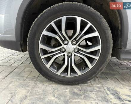 Серый Мицубиси Outlander Sport, объемом двигателя 2 л и пробегом 105 тыс. км за 12900 $, фото 19 на Automoto.ua