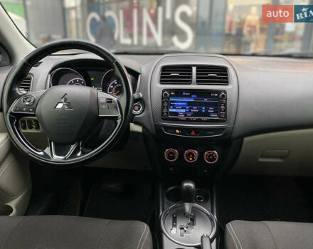 Сірий Міцубісі Outlander Sport, об'ємом двигуна 2.4 л та пробігом 185 тис. км за 12350 $, фото 10 на Automoto.ua