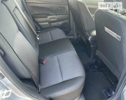 Серый Мицубиси Outlander Sport, объемом двигателя 0 л и пробегом 88 тыс. км за 11900 $, фото 7 на Automoto.ua