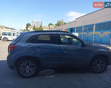 Сірий Міцубісі Outlander Sport, об'ємом двигуна 2.4 л та пробігом 120 тис. км за 7999 $, фото 6 на Automoto.ua