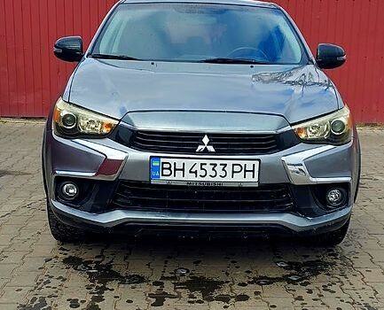 Серый Мицубиси Outlander Sport, объемом двигателя 2 л и пробегом 220 тыс. км за 13000 $, фото 1 на Automoto.ua