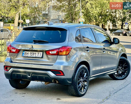 Серый Мицубиси Outlander Sport, объемом двигателя 2 л и пробегом 71 тыс. км за 13900 $, фото 12 на Automoto.ua