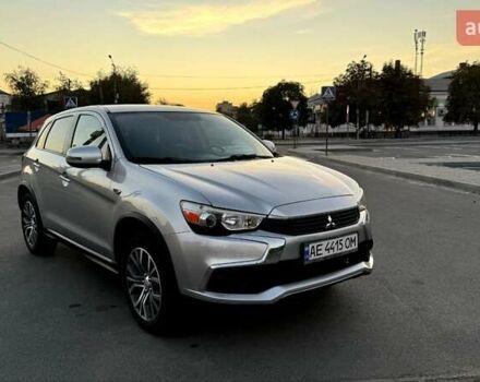 Серый Мицубиси Outlander Sport, объемом двигателя 2 л и пробегом 80 тыс. км за 13700 $, фото 4 на Automoto.ua