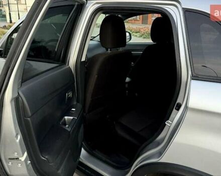 Серый Мицубиси Outlander Sport, объемом двигателя 2 л и пробегом 80 тыс. км за 13599 $, фото 6 на Automoto.ua