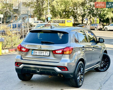 Серый Мицубиси Outlander Sport, объемом двигателя 2 л и пробегом 71 тыс. км за 13900 $, фото 11 на Automoto.ua
