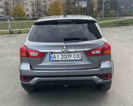 Серый Мицубиси Outlander Sport, объемом двигателя 2.4 л и пробегом 105 тыс. км за 16900 $, фото 8 на Automoto.ua