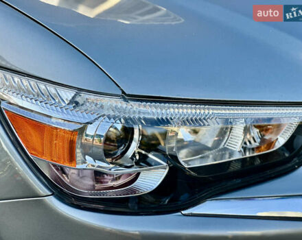 Серый Мицубиси Outlander Sport, объемом двигателя 2 л и пробегом 71 тыс. км за 13900 $, фото 19 на Automoto.ua