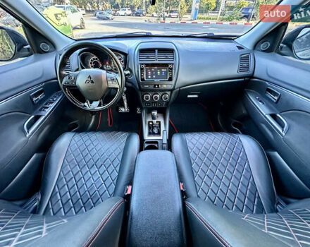 Серый Мицубиси Outlander Sport, объемом двигателя 2 л и пробегом 71 тыс. км за 13900 $, фото 34 на Automoto.ua