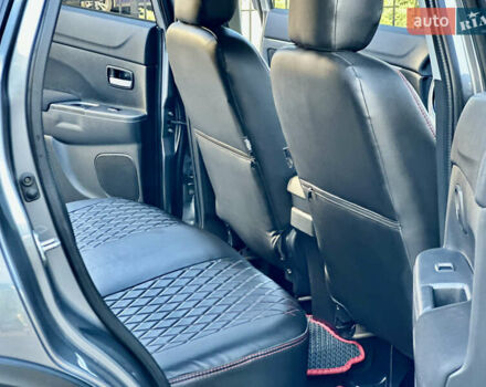 Серый Мицубиси Outlander Sport, объемом двигателя 2 л и пробегом 71 тыс. км за 13900 $, фото 26 на Automoto.ua