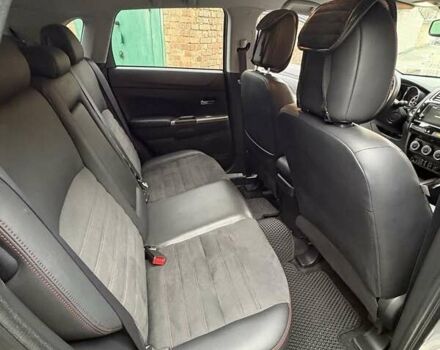 Серый Мицубиси Outlander Sport, объемом двигателя 2.4 л и пробегом 86 тыс. км за 15800 $, фото 26 на Automoto.ua