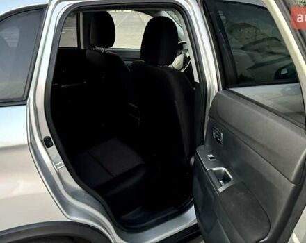 Серый Мицубиси Outlander Sport, объемом двигателя 2 л и пробегом 80 тыс. км за 13599 $, фото 7 на Automoto.ua