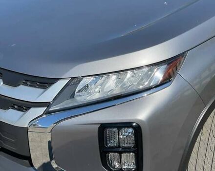 Серый Мицубиси Outlander Sport, объемом двигателя 2 л и пробегом 88 тыс. км за 15999 $, фото 5 на Automoto.ua