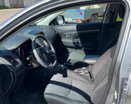 Серый Мицубиси Outlander Sport, объемом двигателя 2 л и пробегом 88 тыс. км за 15999 $, фото 27 на Automoto.ua