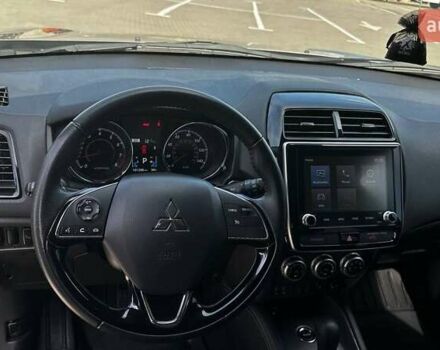 Сірий Міцубісі Outlander Sport, об'ємом двигуна 2 л та пробігом 115 тис. км за 15200 $, фото 6 на Automoto.ua