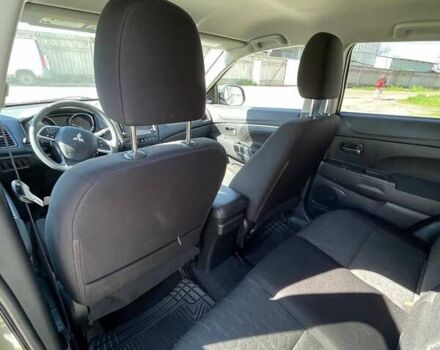 Серый Мицубиси Outlander Sport, объемом двигателя 2 л и пробегом 88 тыс. км за 15999 $, фото 21 на Automoto.ua