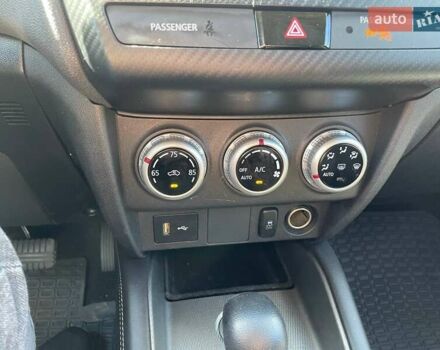 Серый Мицубиси Outlander Sport, объемом двигателя 2 л и пробегом 88 тыс. км за 15999 $, фото 14 на Automoto.ua