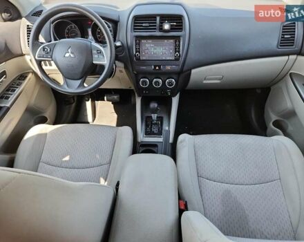 Мицубиси Outlander Sport 2019 в Луцке на Automoto.ua Серый Мицубиси Outlander Sport, объемом двигателя 2 л и пробегом 95 тыс. км за 3700 $, фото 7 на Automoto.ua