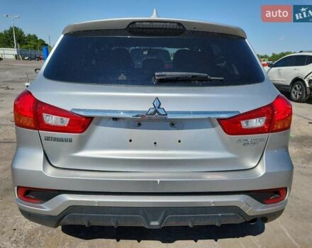Мицубиси Outlander Sport 2019 в Луцке на Automoto.ua Серый Мицубиси Outlander Sport, объемом двигателя 2 л и пробегом 95 тыс. км за 3700 $, фото 4 на Automoto.ua