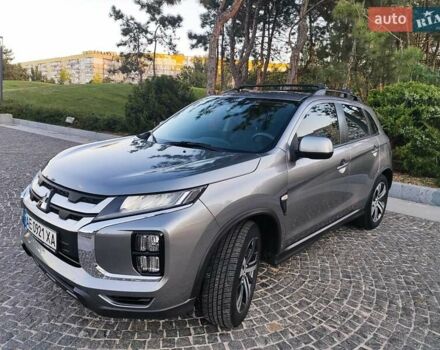 Серый Мицубиси Outlander Sport, объемом двигателя 2 л и пробегом 70 тыс. км за 17200 $, фото 4 на Automoto.ua
