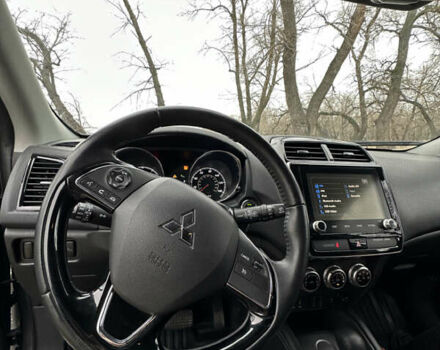 Серый Мицубиси Outlander Sport, объемом двигателя 2 л и пробегом 105 тыс. км за 17600 $, фото 43 на Automoto.ua