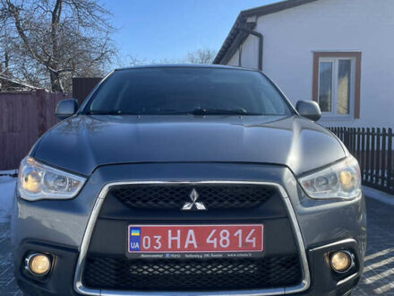 Мицубиси Outlander Sport 2013 в Чернигове на Automoto.ua Серый Мицубиси Outlander Sport, объемом двигателя 2 л и пробегом 153 тыс. км за 11500 $, фото 1 на Automoto.ua