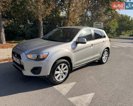 Серый Мицубиси Outlander Sport, объемом двигателя 2 л и пробегом 228 тыс. км за 10500 $, фото 1 на Automoto.ua