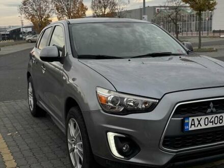 Серый Мицубиси Outlander Sport, объемом двигателя 2 л и пробегом 180 тыс. км за 12500 $, фото 1 на Automoto.ua