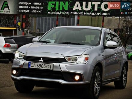 Серый Мицубиси Outlander Sport, объемом двигателя 2 л и пробегом 120 тыс. км за 11700 $, фото 1 на Automoto.ua