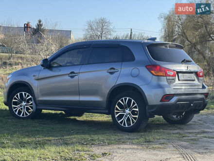 Міцубісі Outlander Sport 2018 у Старокостянтинів на Automoto.ua Сірий Міцубісі Outlander Sport, об'ємом двигуна 2 л та пробігом 148 тис. км за 13600 $, фото 1 на Automoto.ua