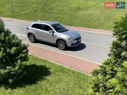 Мицубиси Outlander Sport 2018 в Киеве на Automoto.ua Серый Мицубиси Outlander Sport, объемом двигателя 2.36 л и пробегом 116 тыс. км за 13750 $, фото 1 на Automoto.ua