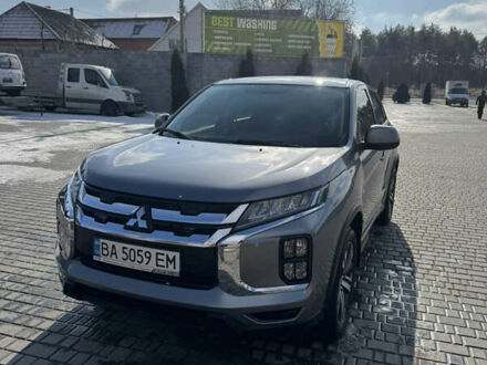 Мицубиси Outlander Sport 2019 в Кропивницком (Кировограде) на Automoto.ua Серый Мицубиси Outlander Sport, объемом двигателя 2 л и пробегом 72 тыс. км за 15800 $, фото 1 на Automoto.ua