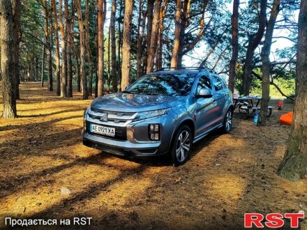 Мицубиси Outlander Sport 2020 в Днепре (Днепропетровске) на Automoto.ua Серый Мицубиси Outlander Sport, объемом двигателя 2 л и пробегом 70 тыс. км за 17200 $, фото 1 на Automoto.ua