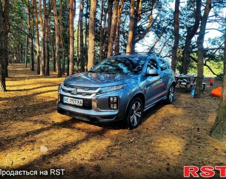 Серый Мицубиси Outlander Sport, объемом двигателя 2 л и пробегом 70 тыс. км за 17200 $, фото 1 на Automoto.ua