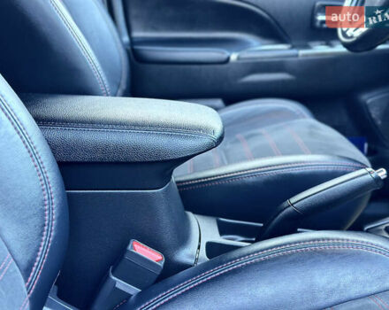 Синий Мицубиси Outlander Sport, объемом двигателя 2.4 л и пробегом 172 тыс. км за 14200 $, фото 46 на Automoto.ua