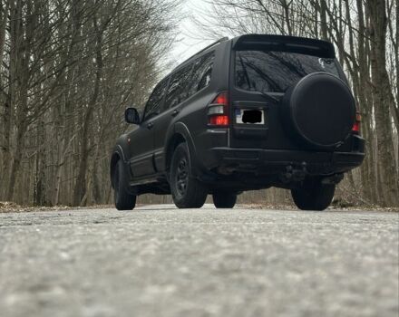 Чорний Міцубісі Shogun, об'ємом двигуна 3.4 л та пробігом 1 тис. км за 4200 $, фото 2 на Automoto.ua