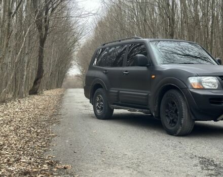 Чорний Міцубісі Shogun, об'ємом двигуна 3.4 л та пробігом 1 тис. км за 4200 $, фото 3 на Automoto.ua