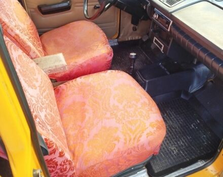 Желтый Москвич / АЗЛК 2125, объемом двигателя 0 л и пробегом 24 тыс. км за 829 $, фото 3 на Automoto.ua