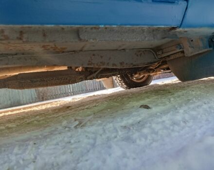 Синий Москвич / АЗЛК 21251, объемом двигателя 1.5 л и пробегом 100 тыс. км за 500 $, фото 11 на Automoto.ua