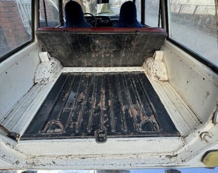 Белый Москвич / АЗЛК 2137, объемом двигателя 0 л и пробегом 300 тыс. км за 500 $, фото 12 на Automoto.ua